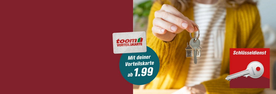 Werbebild für einen Schlüsseldienst zeigt eine Person, die einen Schlüsselbund hält.